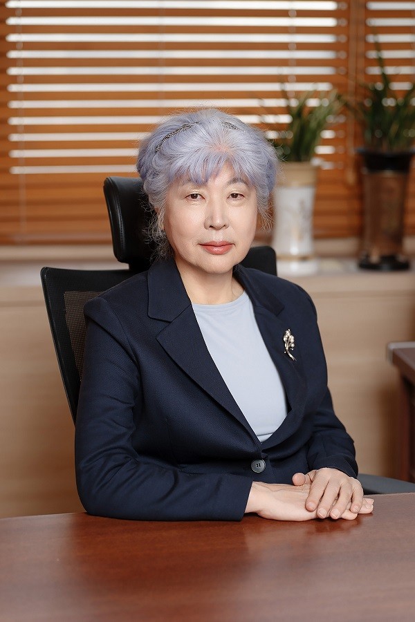 "한국문학 번역 전문성 강화로 글로벌 매력 확산할 것" 한국문학번역원... - 뉴스 썸네일 이미지